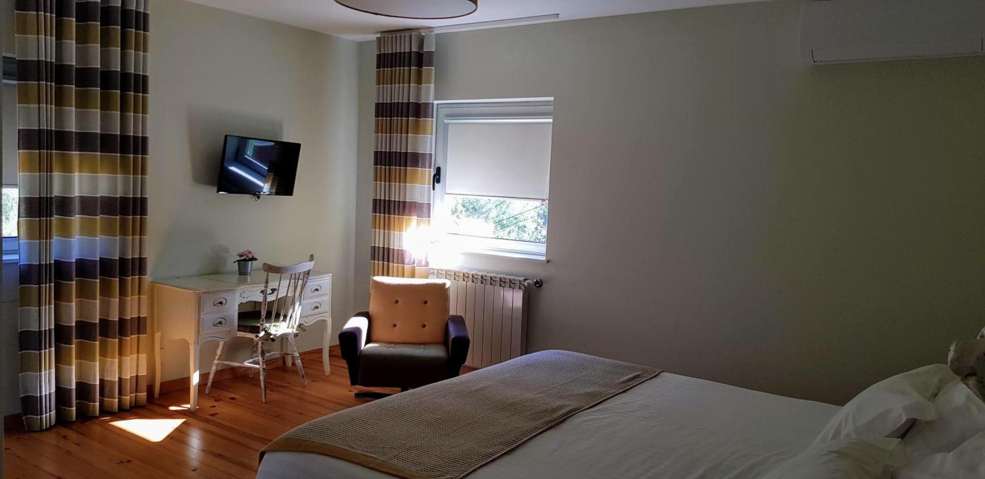 Pensjonat Casa Da Ribeira Do Cirio Seia Zewnętrze zdjęcie