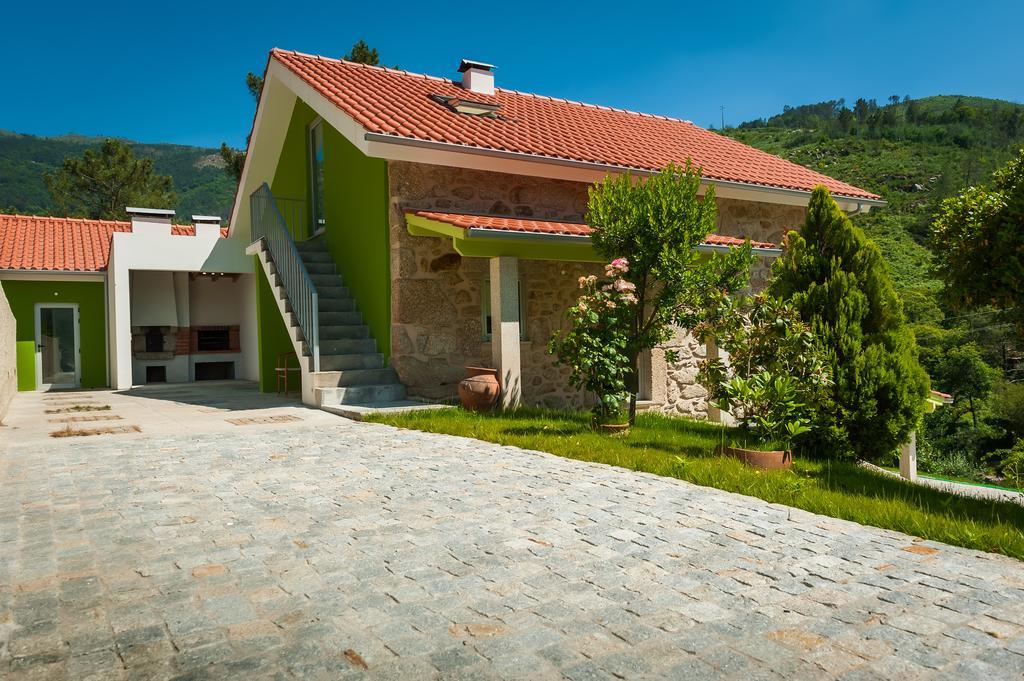Pensjonat Casa Da Ribeira Do Cirio Seia Zewnętrze zdjęcie
